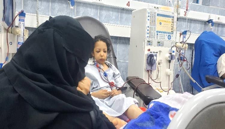 الصحفي بجاش يروي تفاصيل وفاة طفلته بخطأ طبي في تعز.. مأساة لا توصف