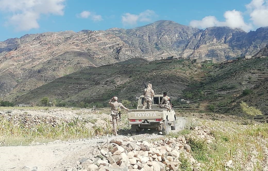 فيما لا يزال قائد اللواء الثالث مختطفا مليشيا الإخوان بالتربة تختطف نجل قائد اللواء الثاني حراس الجمهورية