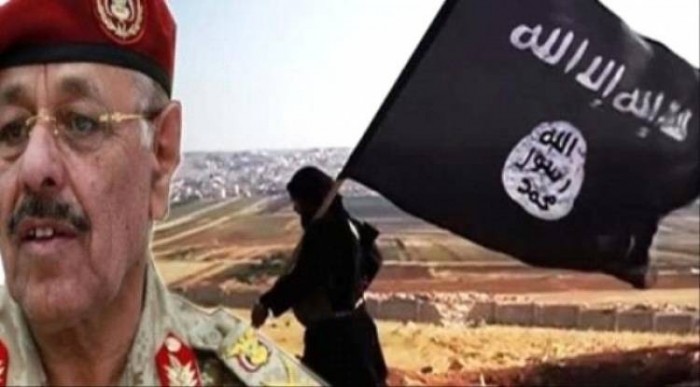 رئيس جامعة عربية الانتقالي يرصد خطوات الجنرال الإرهابي الأحمر وقواته في الجنوب