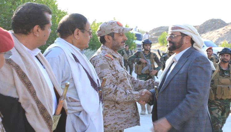 خوفا من سقوط عاصمة الإخوان.. العرادة يعود إلى مأرب بعد سيطرة الانتقالي على حضرموت والمهرة 