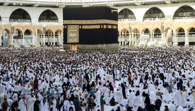 صادم جدا.. لن تصدق مبلغ الغرامة الذي فرضته السعودية على من يحاول الحج بدون تصريح