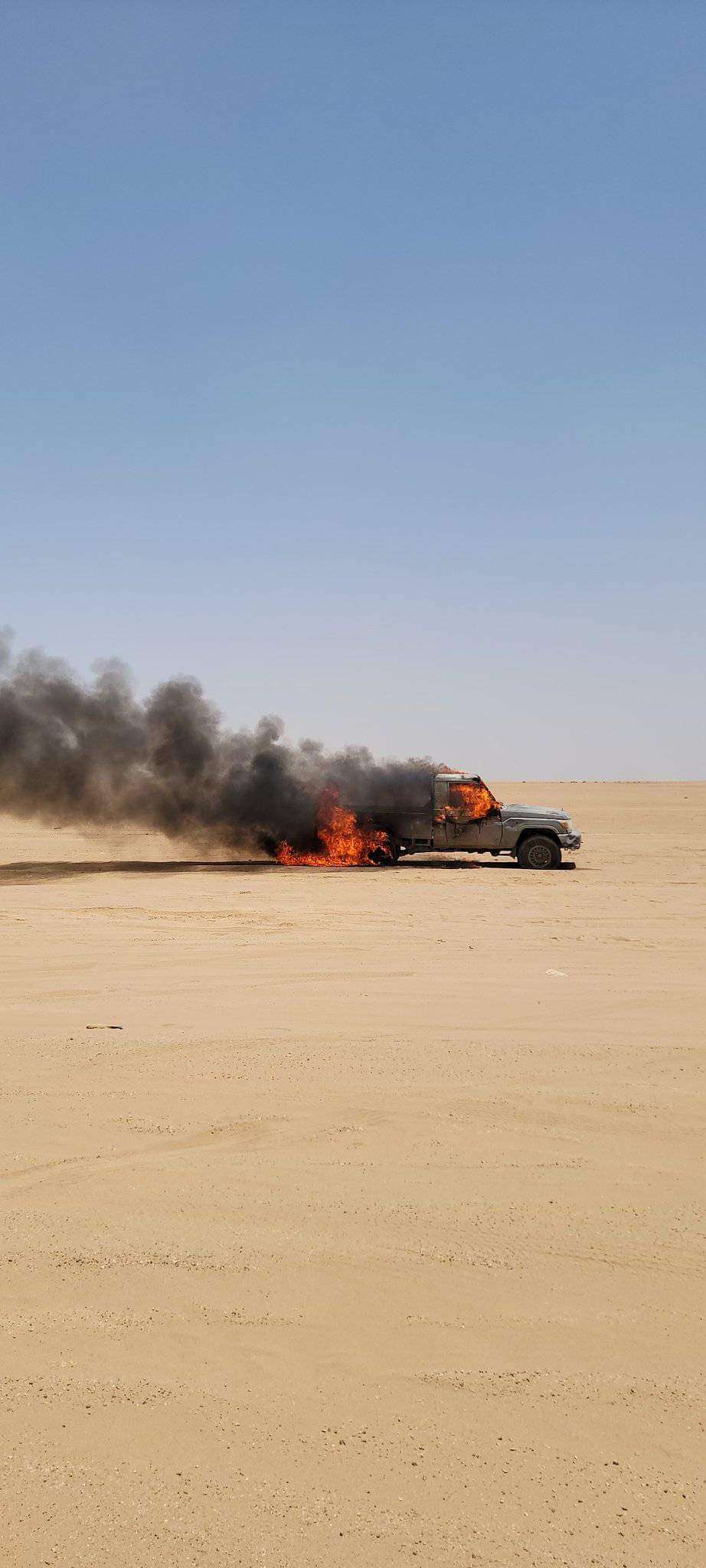 قبائل مارب تسيطر على موقع عسكري وتحرق ثلاث آليات تابعة لسلطان العرادة