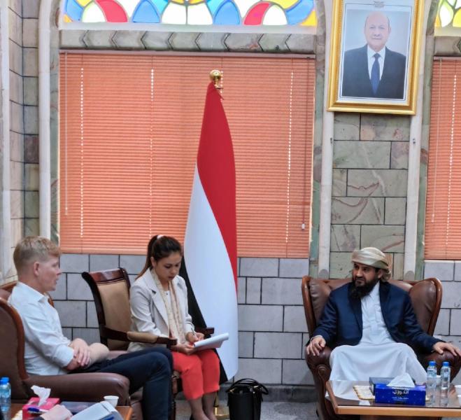 الأمم المتحدة تكشف عن نتائج زيارة هانس للإمارات بشأن إيقاف الحرب في اليمن وصرف الرواتب