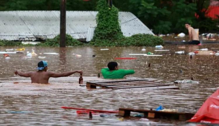 البرازيل تشهد فيضانات غاضبة وارتفاع عدد القتلى والمفقودين