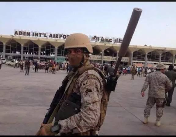 زلزال في الضالع.. قائد عسكري كبير يلوّح بالتحالف مع الحوثيين وتسليم المواقع رداً على تهديدات سعودية