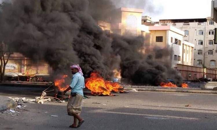 سقوط عدد من الجرحى خلال عملية قمع المحتجين وسط العاصمة