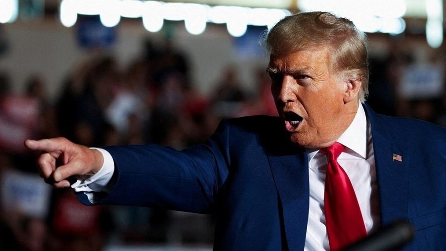 وثائق مسرّبة تكشف عن مخطط جديد لإدارة ترامب لتشديد قيود الهجرة على اليمنيين في أمريكا