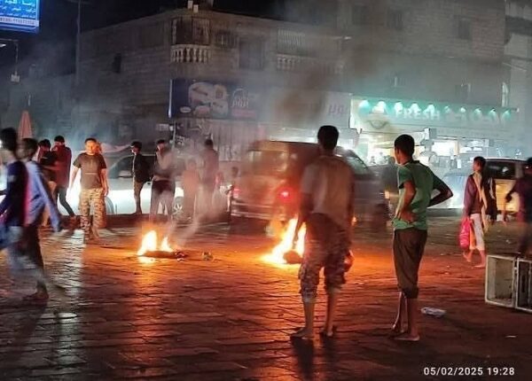 صادم.. وزير يمني يحدد المبلغ الذي تحتاجه الحكومة لتعويض خسارة الريال