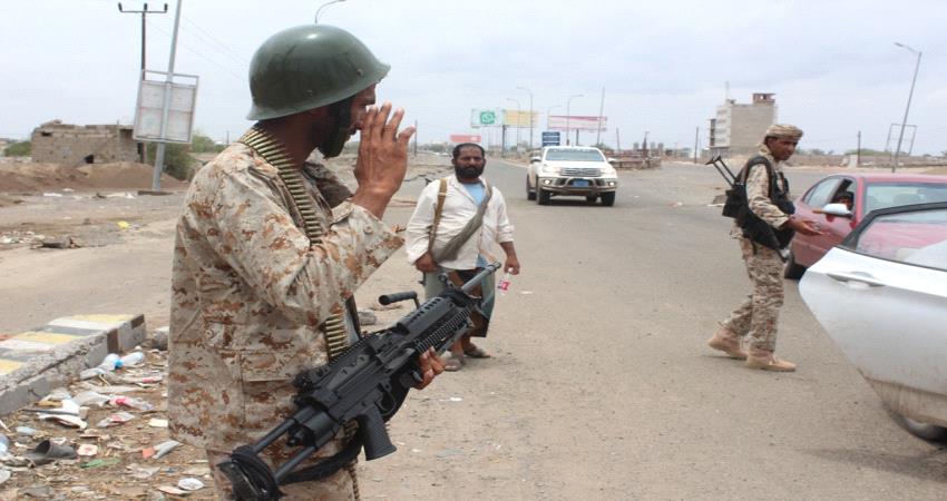 مسلح يطلق النار على باص أجرة وسقوط جرحى بينهم الحارس الشخصي لوزير الشؤون الاجتماعية بلحج