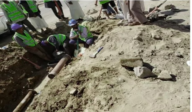 تفاصيل مرعبة.. دفن عمال أحياء تحت الارض في عدن
