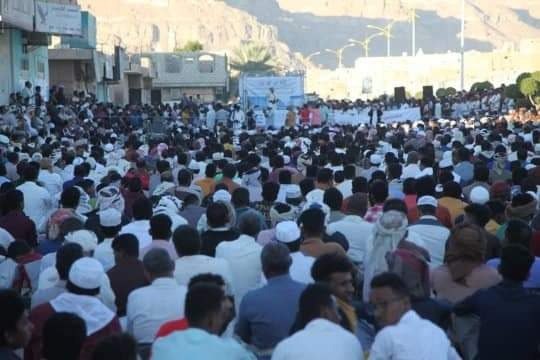 الهبة الحضرمية تتراجع عن قراراتها السابقة وتتخذ قرارات جديدة صادمة