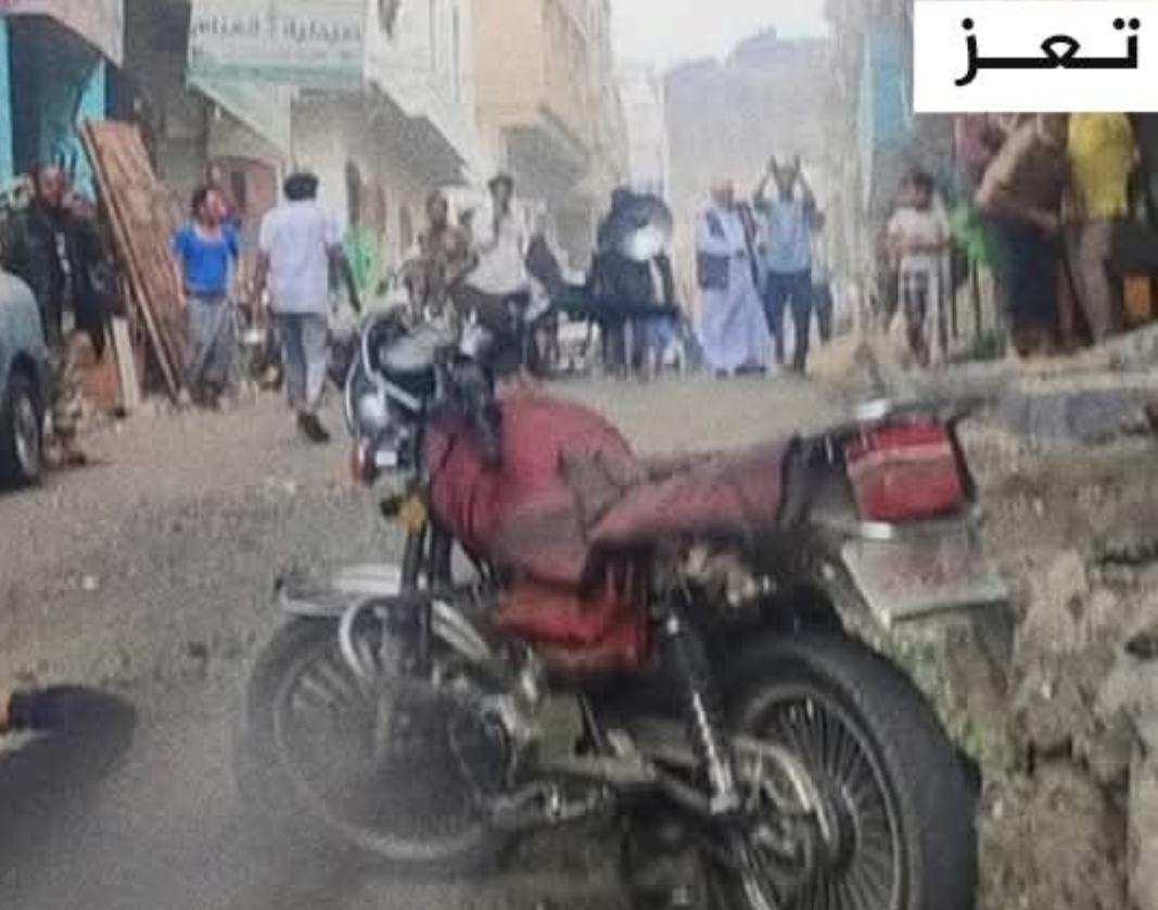 المؤتمر الشعبي العام وعدد من الأحزاب تدين التفجير أمام مقر الإصلاح