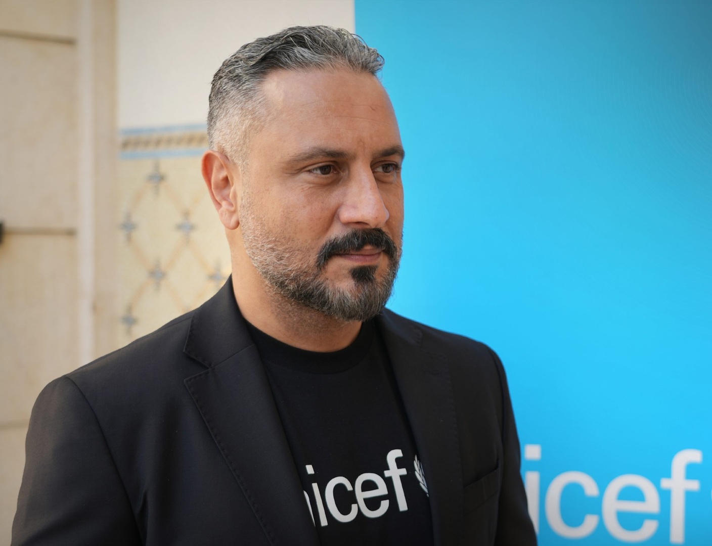 تعيين فنان سوريّ شهير أول سفير لليونيسيف في دمشق 