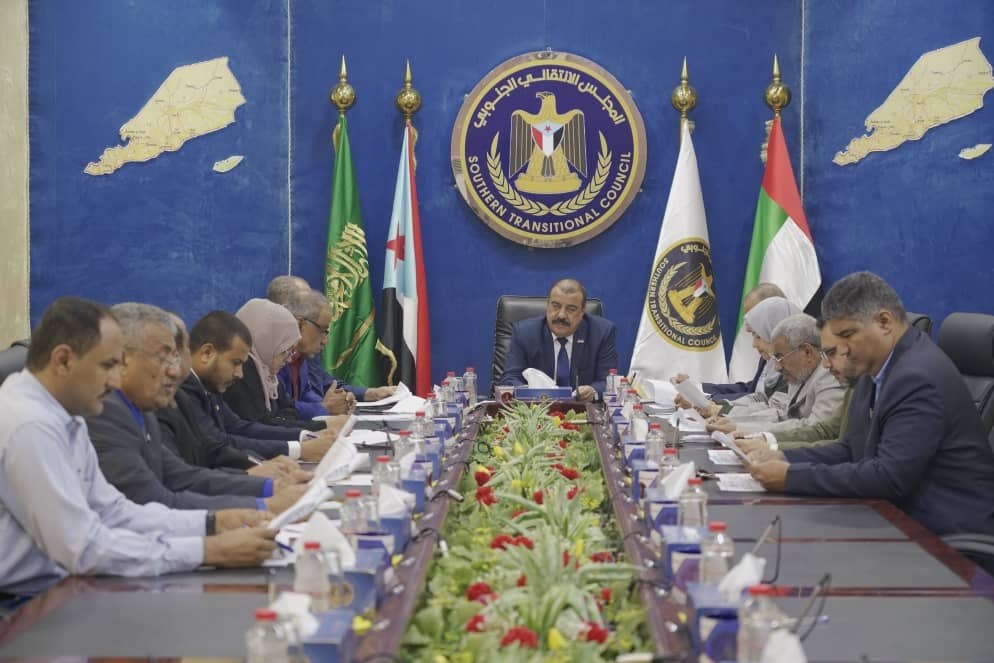 الانتقالي يرمي بورقة اخيرة للشرعية