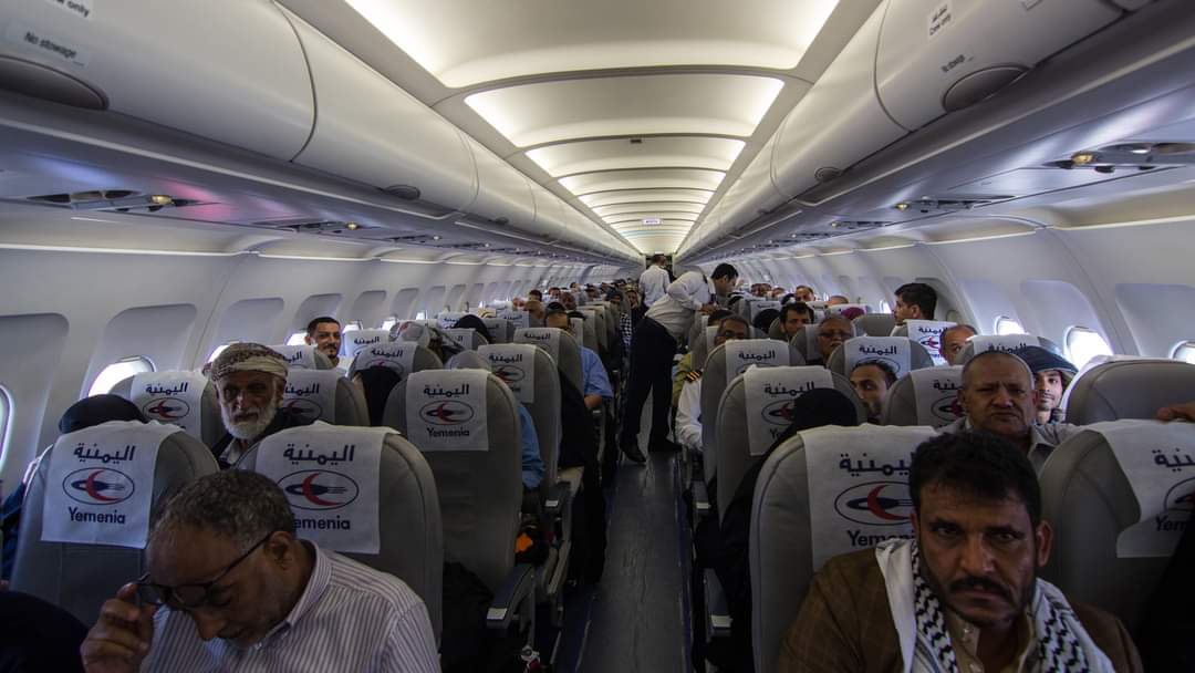 تفاصيل مغادرة جماعية لرئيسي واعضاء مجلسي النواب والشورى من العاصمة إلى فنادق الرياض والقاهرة