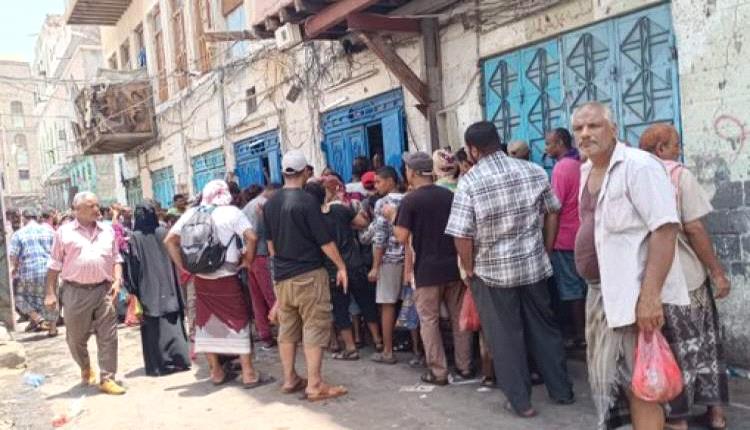 الثلج في العاصمة اليمنية لمن يستطيع إليه سبيلا
