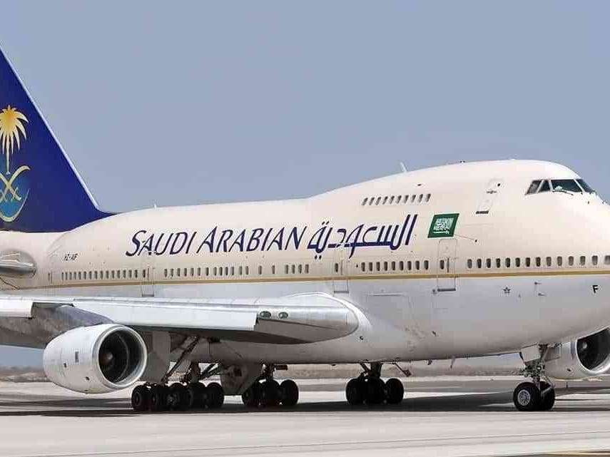 امرأة يمنية تربك الأجواء السعودية وتجبر طائرة سعودية على تغيير مسارها بصورة عاجلة