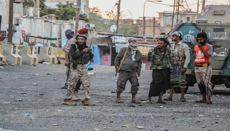 الشرطة العسكرية تعتدي على سائق رفض عملية نهبه 
