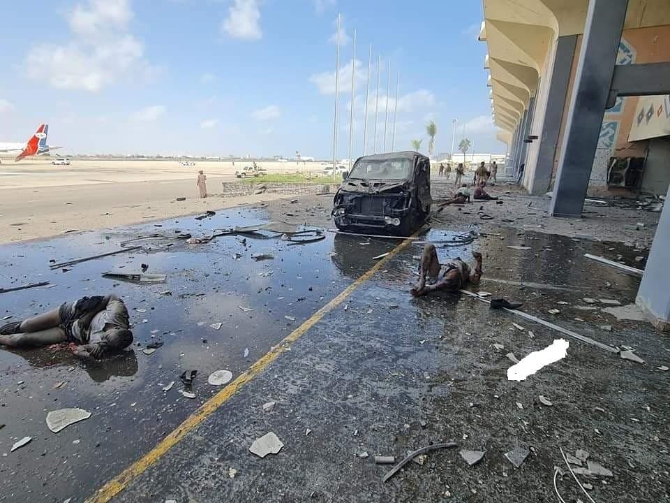 ضحايا انفجار مطار عدن الدولي يصل إلى 20 قتيلا وأكثر من 50 جريحا